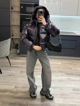 Glossy Cropped Hooded Puffer Coat Drawstring Hem Zip-Up 2026 Winter Women Warm Padded Jacket Warm Causal Lady Cotton‑Padded Coat