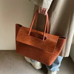 Luxury Crocodile Pattern Women Handbag With Short Handle Shoulder Bag 2026 New Designer Bag Large Capacity Travel Bag Trend Tote