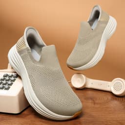 New Men Wide Toe Slip On Mesh Sneakers Breathable Thick Sole Shock Absorbing Walking Shoes Casual Commuting Shoes