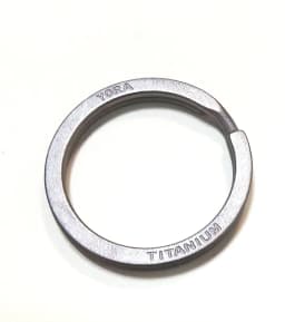 2PCS 20-32MM Titanium Alloy Rotating Ring Buckle Keychain Waist Belt Buckle Spring Lock Keyring Outdoor Tool EDC Unboxing Tool