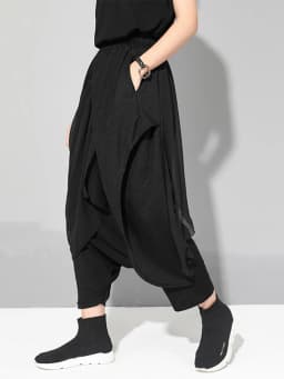 [EAM] High Elastic Waist Black Irregular Long Harem Trousers New Loose Fit Pants Women Fashion Tide Spring Autumn 2026 1DE7835