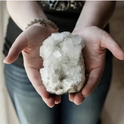 1pc Apophyllite Crystal Cluster, Glam Style Rock Crystal, Raw Stone Aquarium Decoration, Home Ornament Ideal for Gift