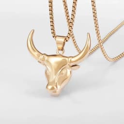 Retro Punk Turquoise Bull Head Pendant Necklace for Men Fashion Hip Hop Motorcycle Riding Trend Cool Personalized Jewelry