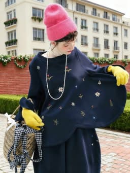 Floral Embroidered Navy Blue Sweatshirt - Casual Daily & Sweet Style Unique & Charming