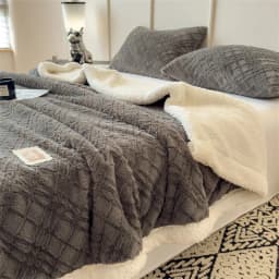 Double Layer Sherpa Fleece Blanket Autumn Winter Thick Warm Plush Blankets for Bed Cozy Fluffy Soft Faux Rabbit Fur Sofa Blanket