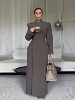 Elegant Hidden Button V-neck Long Coat Women Vintage Classic Waist-cinching Black Tweed Coats Lady Winter Chic Street Overcoats