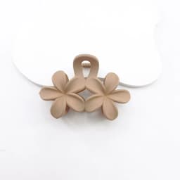 Flower Hair Claw Clips Non-Slip Matte 1/2 PCS Flower Hair Clips Women Cute Hair Clips, Hawaiian Hair Flower Clip Large Plumeria