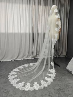Customized Mantilla Veil with Eyelash Lace, 2m/2.5m/3m Single Tier Wedding Veil, Elegant Lace Ivory Bridal Veil with Hidden Comb
