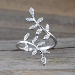 Huitan Aesthetic Flower Adjustable Finger Ring Female Brilliant Zirconia Jewelry for Engagement Ceremony Delicate Accessories