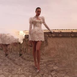 Modern Lace Appliques Ivory Mini Wedding Dresses Exquisite High Neck Long Sleeves Sexy Cut-out Open Back Pleat Equine Bride Gown
