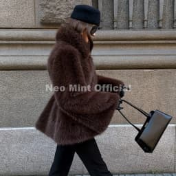 Neo Mint Trendy 2026 Winter Hot Chocolate Brown Peplum Fur Jacket Women Vintage Fashion Fluffy Faux Fox Fur Coat Long Outerwear