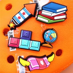 Original Space Alien Designer Shoe Charms 5pcs/lot Shoe Buckle Accessories Luxury Rainbow Sun Clog Dog Upper Jewelry Decorations