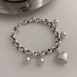 FOXANRY Winter New Silver Color LOVE Heart Bracelet for Women Fashion Creative Balls Pendant Birthday Party Jewelry Gifts
