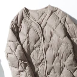Schinteon Women Ultralight White Duck Down Long Jacket Argyle V-neck Collar Casual Autumn Winter Outwear Coat 2026 New Fashion