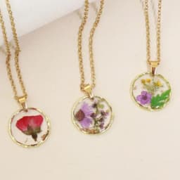 Pressed Flower Charm Necklace Handmaking Epoxy Resin Dried Flower Series Necklaces Natural Flowers Pendant Custom Chain Necklace