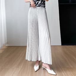 Comfortable, fashionable, casual, high-end, simple, loose, wide leg skirt pants for women summer 2025, new pleated design
