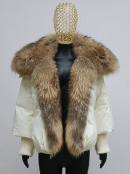 2026 Winter Real Fox Fur Collar White Duck Down Padded Down Jacket Regular Fashion Warm Big Fur Collar Women's Coat