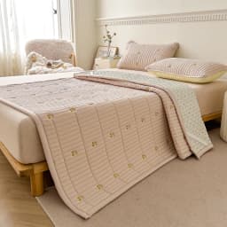 Spring Autumn Comfortable Durable Mattress Toppers Soft Breathable Soybean Fiber Filling Bed Pads Keep Warm Quilted Mattress Pad