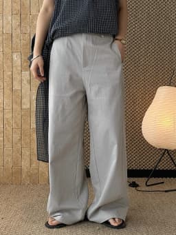 [EAM] High Waist Black Irregular Bandage Long Elegant Wide Leg Pants New Trousers Women Fashion Tide Spring Autumn 2026 1DJ6125