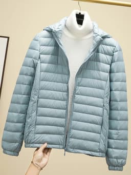Schinteon Women Ultralight 90% White Duck Down Jacket with Removable Hood Autumn Winter Thin Outwear Portable Storage 2026 New