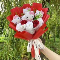 Sanrio Artificial Rose Bouquets and Hello Kitty Preserved Rose Bouquets Are Perfect for Home and Wedding Decorations