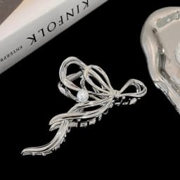 Retro Y2K Skull shaped Hair Claw Clip - Solid Color Hair Claw Clip Women's ponytail stabilizer Halloween accessory for daily use