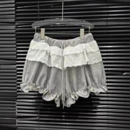 DEAT 2026 Fashion New Niche Design Lace Patchwork Bud Elastic Waist Shorts For Women Drawstring Loose Short Pants Female11A08346