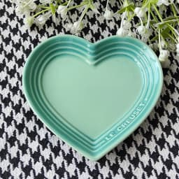 Ceramic Cat Bowl Extra Heart-Shaped Wide Anti Vomiting Stress Free Design12cm Durable Ceramic Pet Bowl for Small Cats Dogs