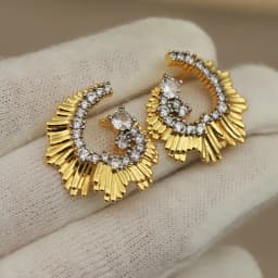 New Sight Design Crystal Irregular Heart Stud Earrings for Women Fashion Brand Jewelry Unique Zirconia Hollow Earrings
