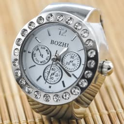 New Hot Sales Creative Diamond Set British Ring Watch Alloy Shell Finger Round Dial Couple Men And Women
