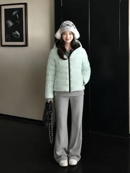 Winter Short Pork Rib Style Hooded Down Jacket Women White Duck Down Zipper Parker Outwear Female Outdoor Cold Proof Down Jacket