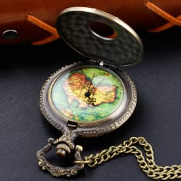 Map Logo Hollow Carved Steampunk Quartz Pocket Watch Bronze Vintage Fob Chain Pendant Necklace Men's and Women's Festival Gift