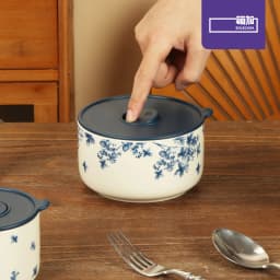 SOLECASA Elegant Blue Underglaze Ceramic Lunch Box, Airtight and Leak-Proof for Office, Picnic, and Meal Prep