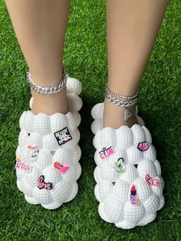 2025 Summer New Bubble Slippers Women Toe-covered Massage Sandals Creative Peanut Shoes Herringbone Slippers Beach Flip Flops