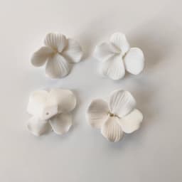 50pcs Handmade Ceramic Flower Material White Color Porcelain Floral Hair Accessories For DIY Jewelry Make Parts