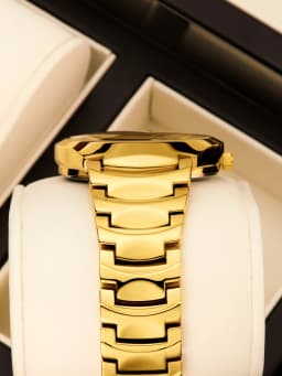 YaLaLuSi Stylish Minimalist Steel-Strap Bracelets for Men and Women Elegant Business Watches, Perfect as Gifts for Couples Reloj