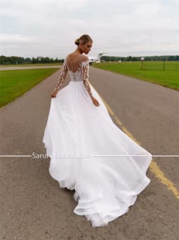 Customized Sheer Neck with Heavy Crystals Long Sleeves White Wedding Dress Organza and Tulle A-line Bling Bridal Dress