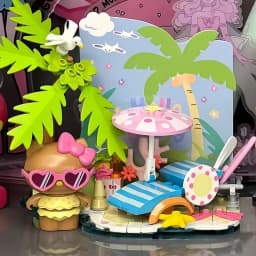 Original Sanrio Building Blocks Hello Kitty Coastal Holiday Series DIY Cartoon Street View Decoration Model Fans Toys Gift