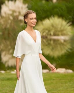Lovely Beach Wedding Dresses White 2024 Pants Suit Bridal Gowns Half Sleeves Bride Dress V Neckline Wedding Gowns Summer Boho