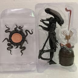 NECA Alien Big Chap Alien Figure Big Chap Alien Predator 40th Anniversary Egg Facehugger Figurine Model Toy Doll Gifts