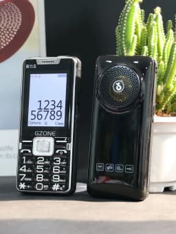 2G GSM Feature Phone SOS Call Fast Dial 2.4" Display Large Keypad Super Loud Speaker Dual SIM Blacklist Dual Torch Long Standby