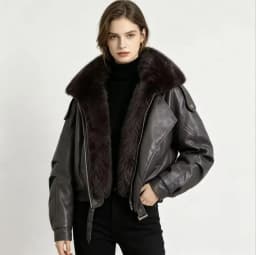2026 High-quality Leather Jacket New Women's PU Black Leather Coat Winter Fur Collor Short Puffer Parkas Fur Outwear
