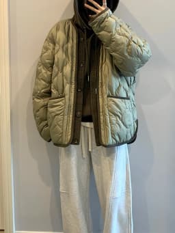 Authentic 2025 Winter Cotton Jacket Thickened Short Design Corduroy Splicing Cotton Filling round Neck Single Button Closure
