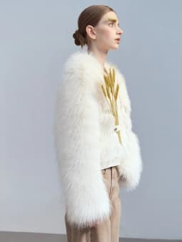 AMII 2026 Winter New Fur Jacket Solid Color Modern Warm Outerwear V-neck Imitation Fur Loose Spliced PU Top Female 12424012