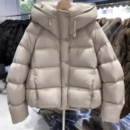 Down Jacket Women Parkas Winter 2025 New Short Hooded Warm Cotton Padded Coat Female Fashion Outerwear Korean Thick Overcoat Top