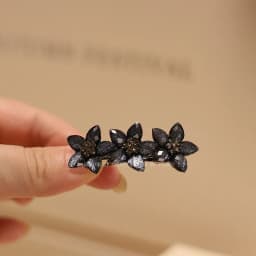 Elegant Floral Hair Clip Alloy Spring Clasp with Rhinestones Minimalist Ponytail Holder for Back Head Women Hairpin