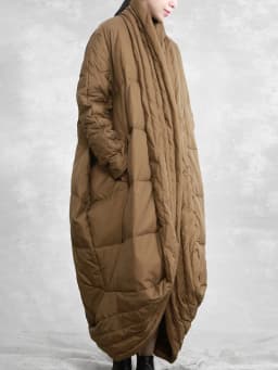 EAM Camel Big Size Thick Warm Long Down Jacket New Long Sleeve Warm Women Parkas Fashion Tide Autumn Winter 2026 31A1074