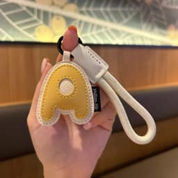 Mixed Color Pu Leather Letter Key Chains A-Z Initial Alphabet Pendant Wristband Key Ring Bag Tag Ornaments Christmas Party Gifts
