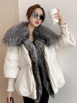 2026 New Autumn 90 Winter Goose Down Jacket Warm Women Coat Oversized Real Fox Fur Collar Thick Luxury Fashion Outerwear