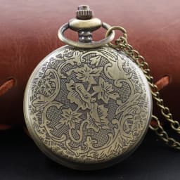 Exquisite and Complex Copper Wire Sculpture Quartz Necklace Pocket Watch Vintage Bronze Pendant Pocket Clock Old Fashion Gift